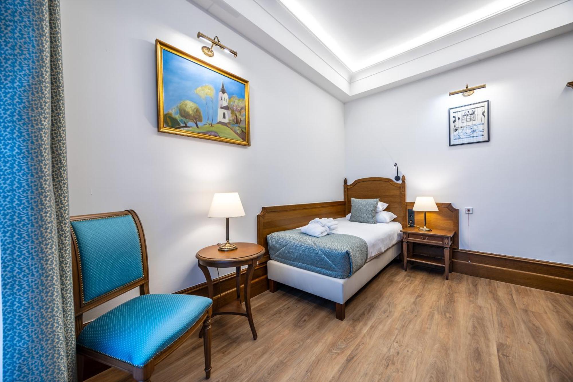 Hungarikum Hotel Lakitelek Exteriör bild